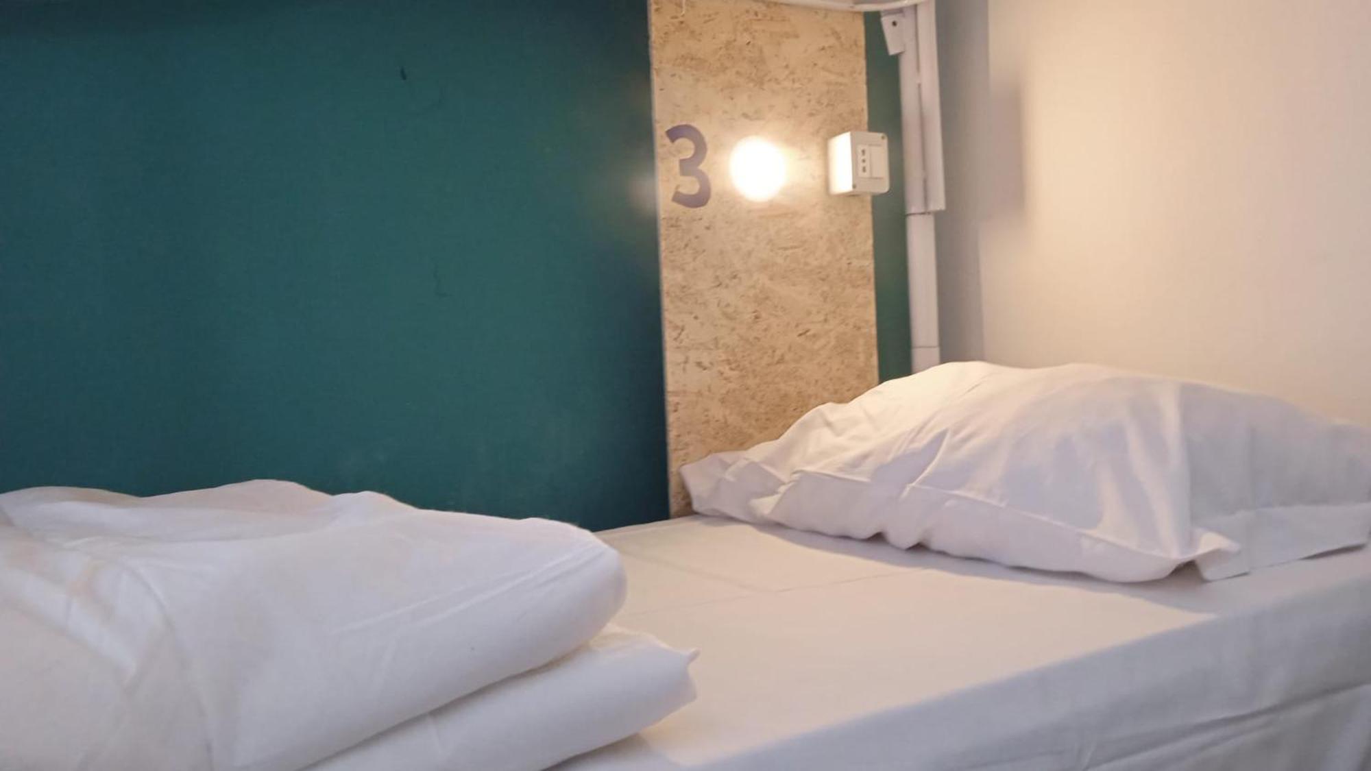 Sunshine Hostel Палермо Экстерьер фото
