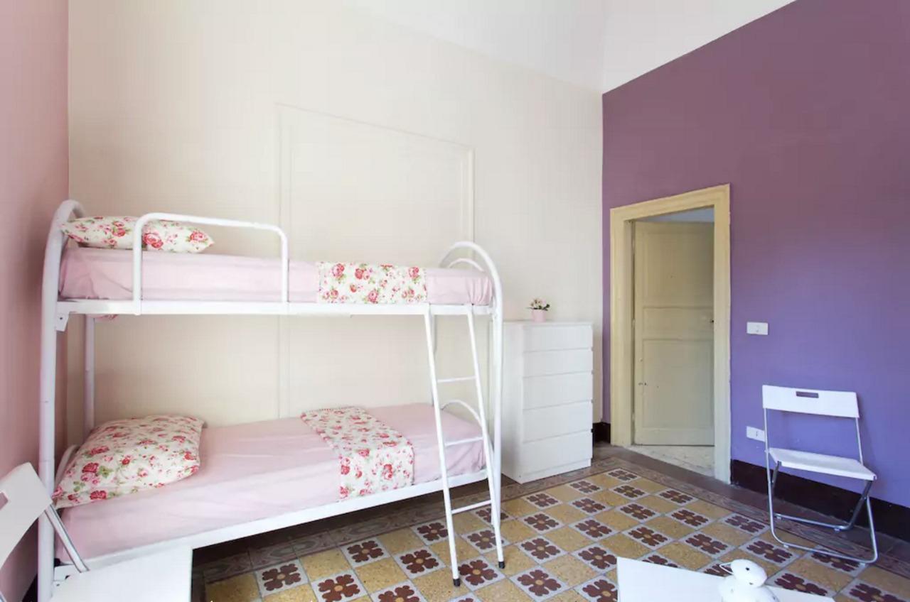 Sunshine Hostel Палермо Экстерьер фото