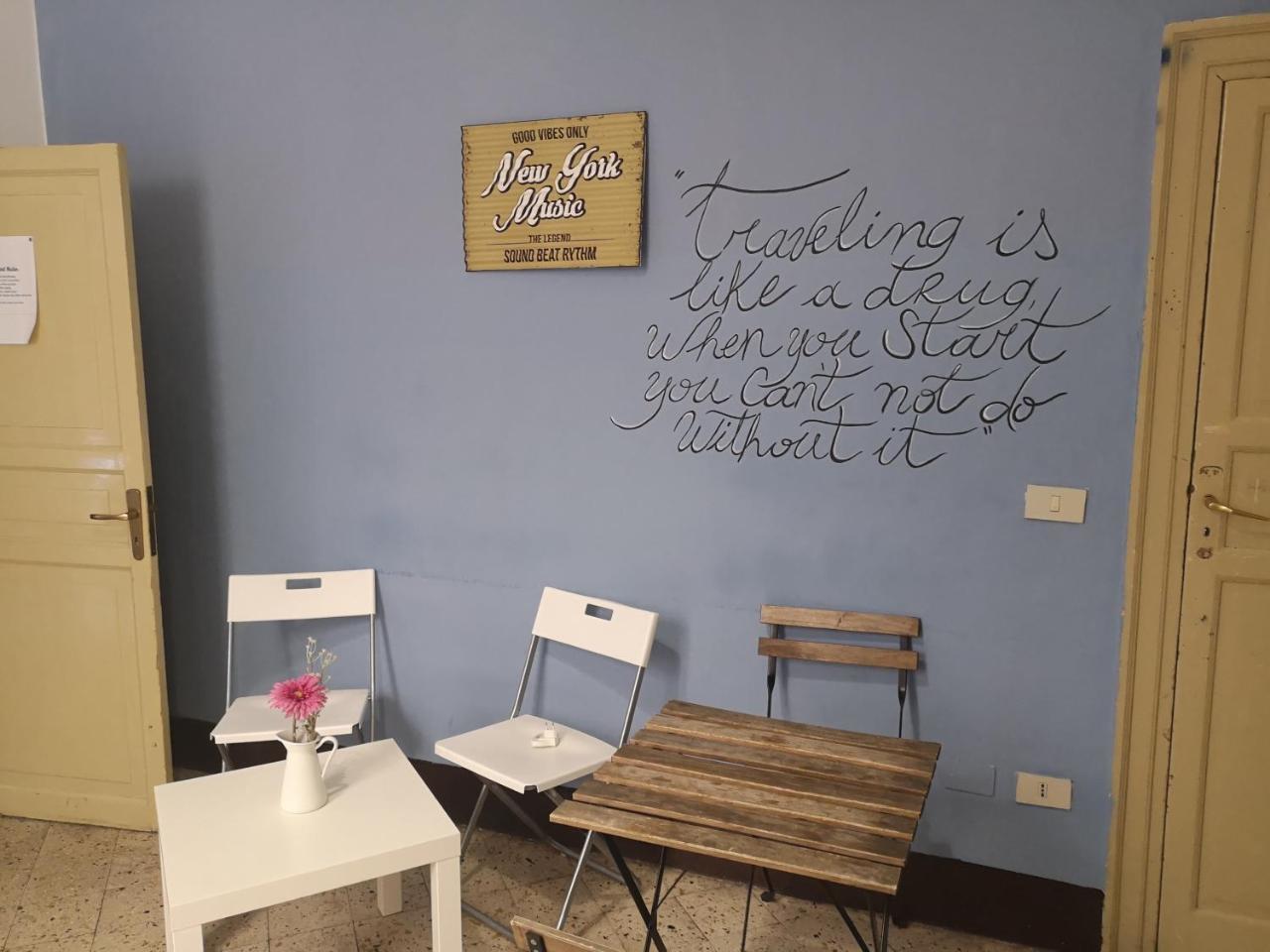 Sunshine Hostel Палермо Экстерьер фото
