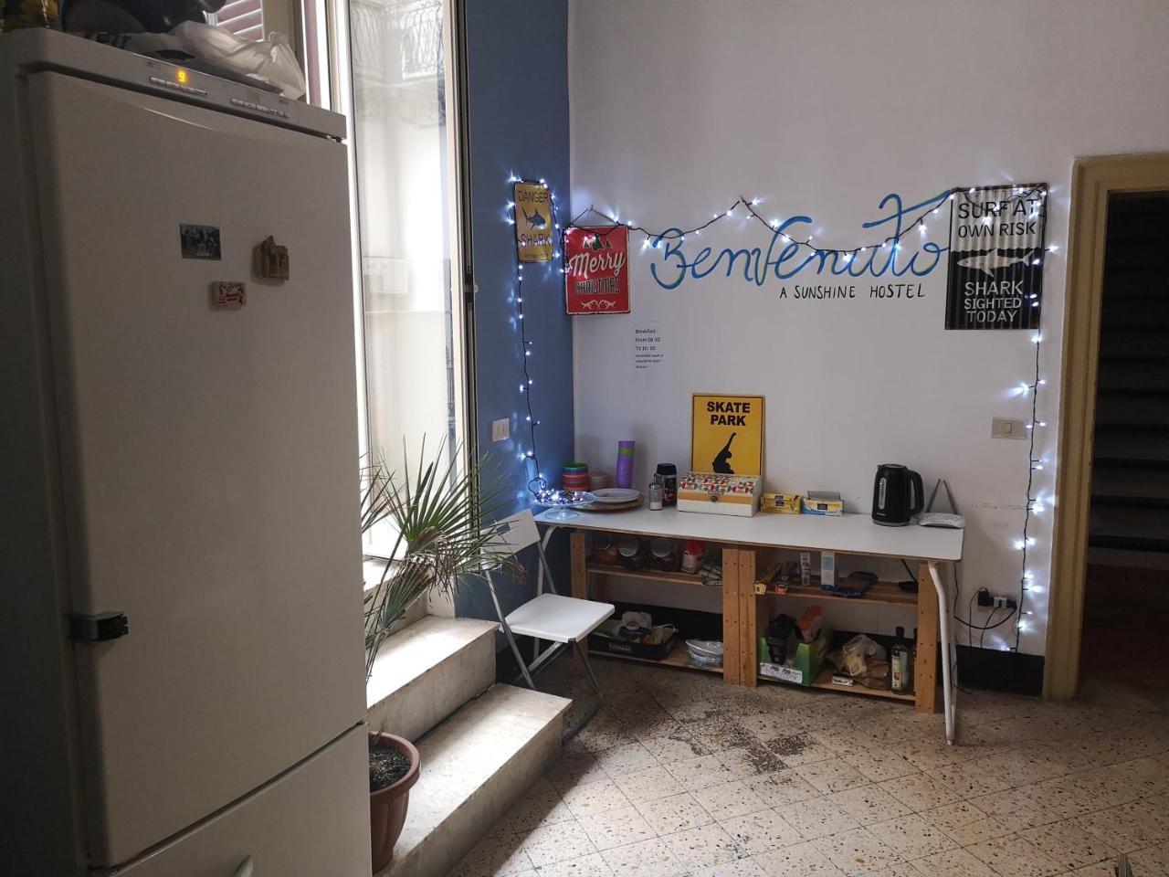 Sunshine Hostel Палермо Экстерьер фото